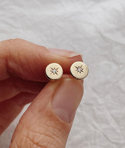 Yellow Gold True North Stud earrings - RUUSK