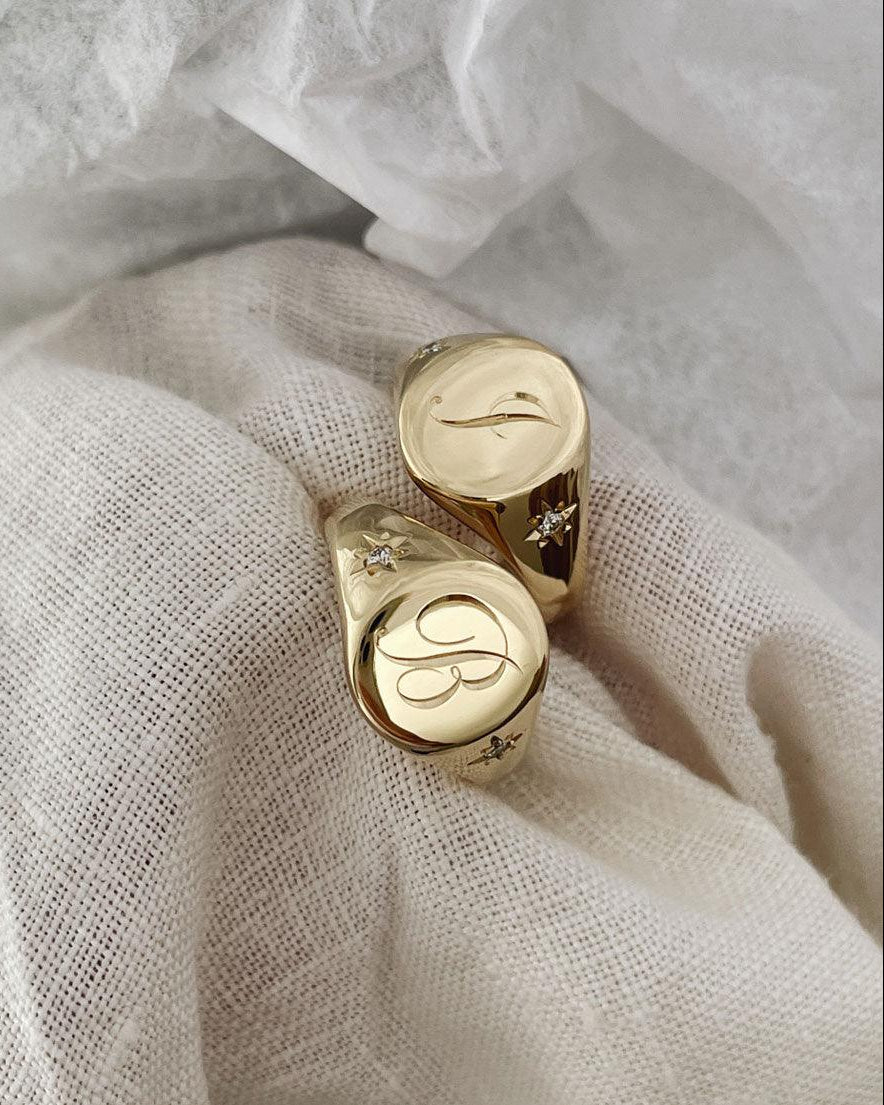 Hand Engraved Small Signet ring - RUUSK