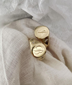 Hand Engraved Small Signet ring - RUUSK