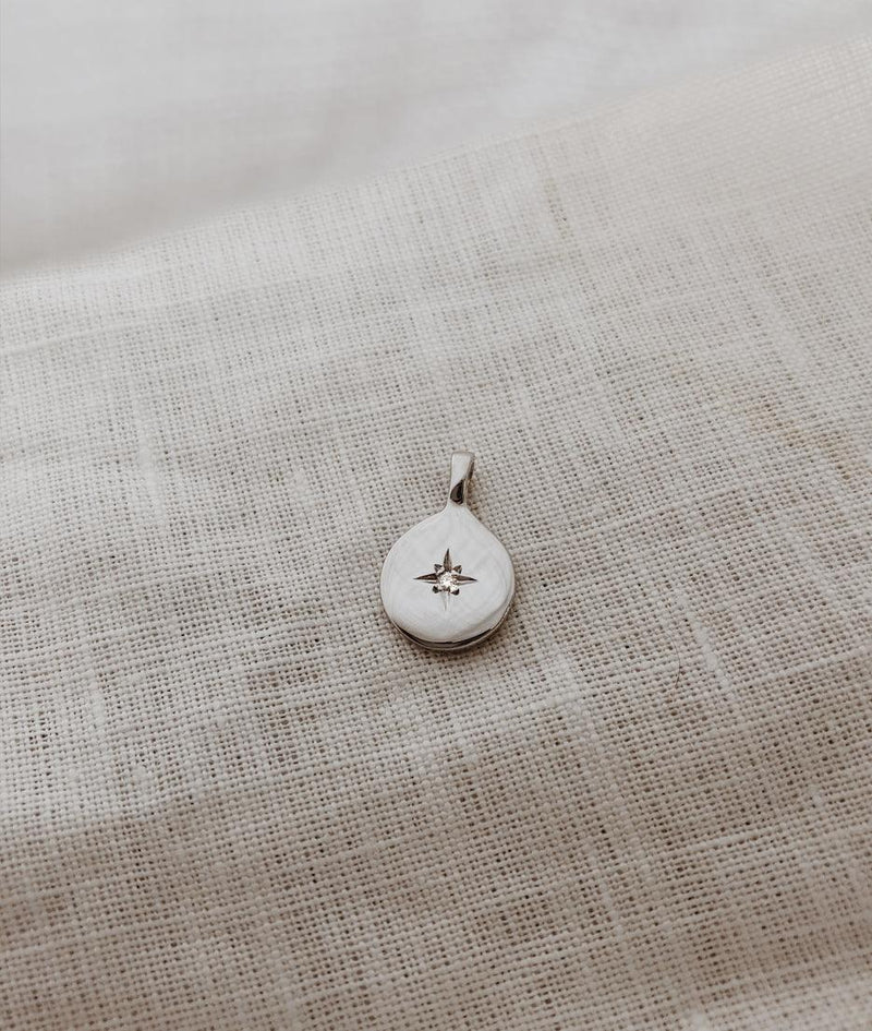 White Gold True North necklace - RUUSK