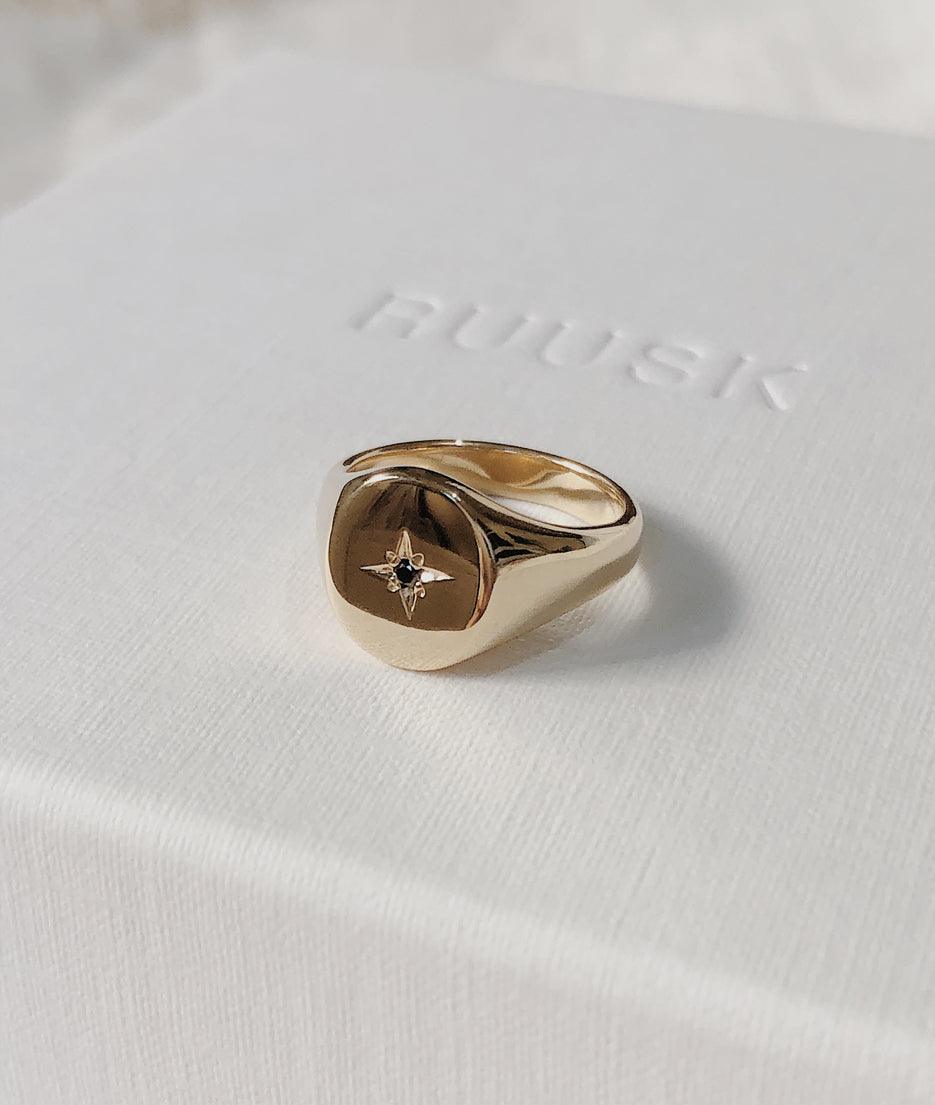 Star-set Small Signet ring - RUUSK