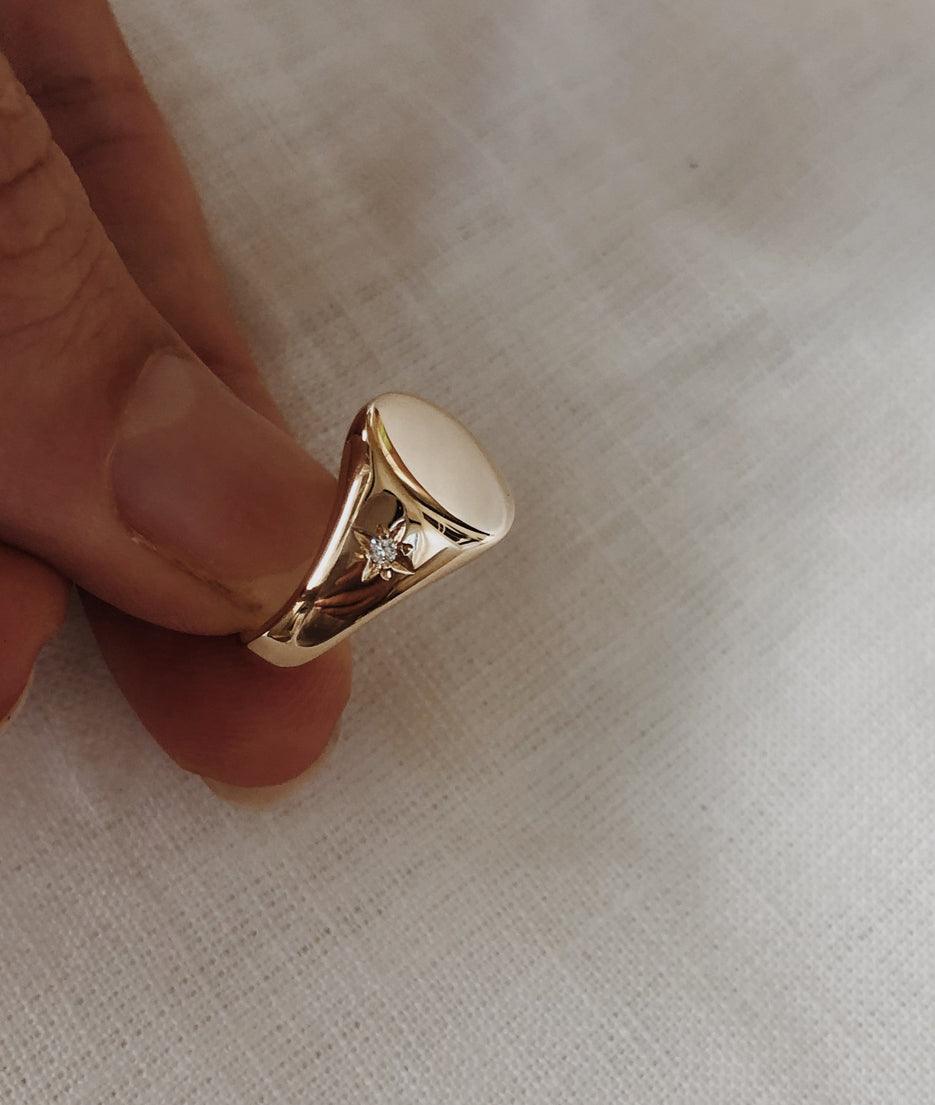 Side Star-set Small Signet ring - RUUSK