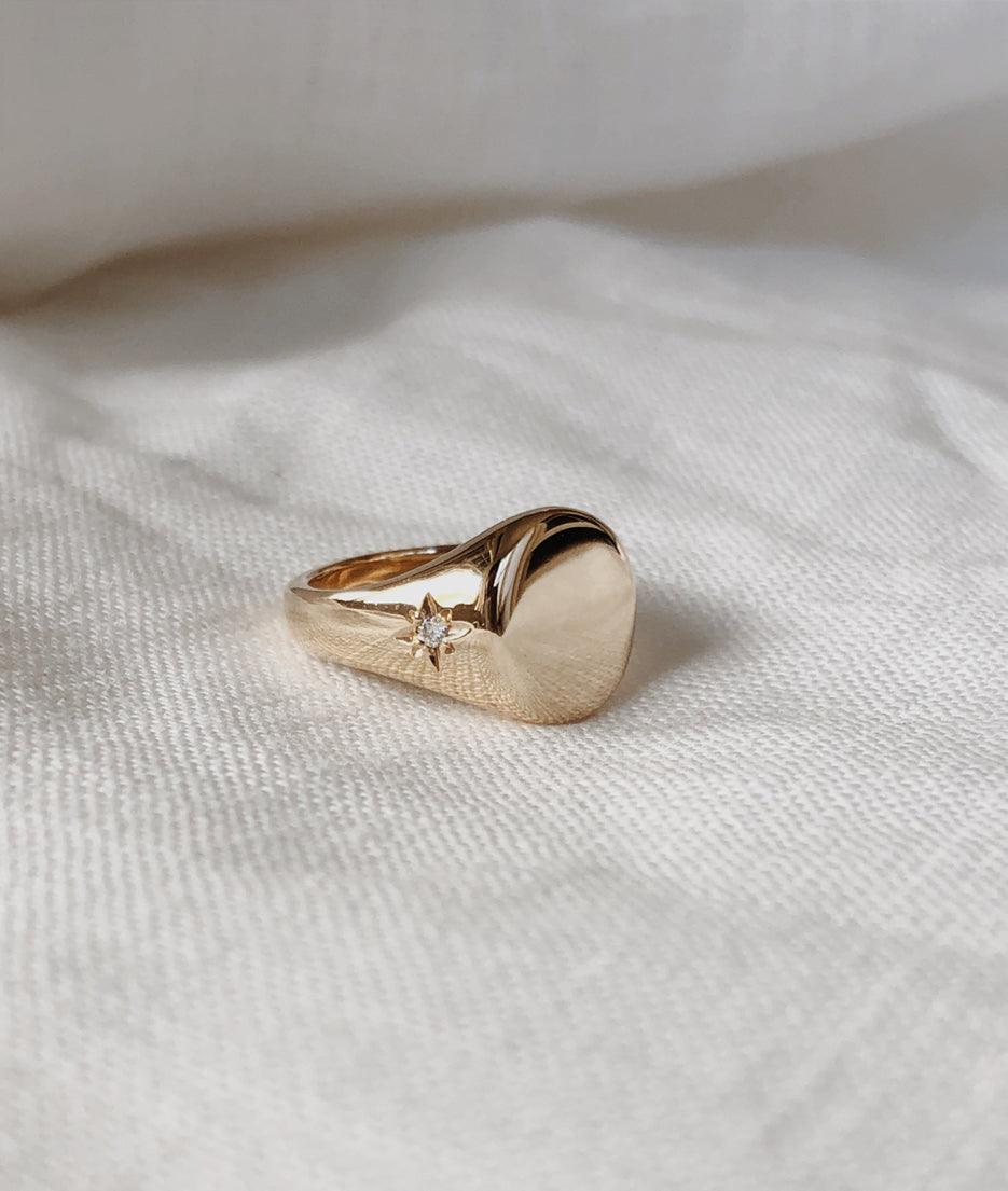 Side Star-set Small Signet ring - RUUSK