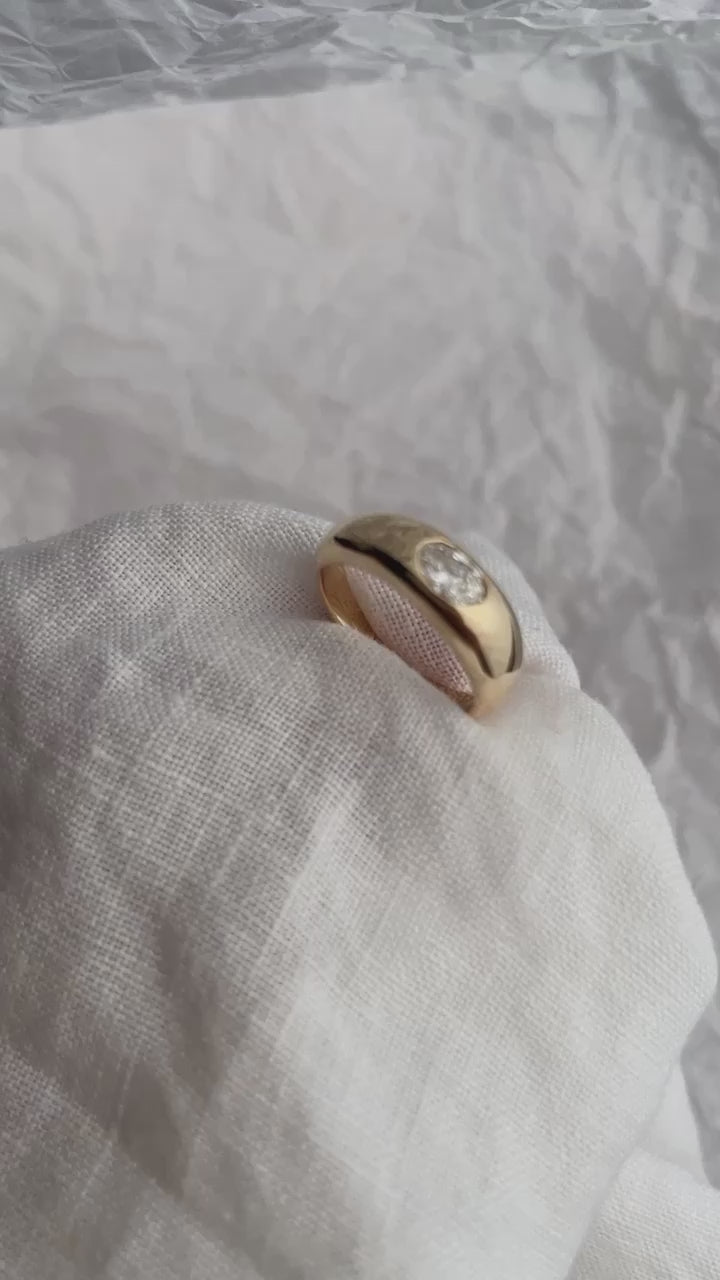 Load video: Oval Diamond Wide Organic