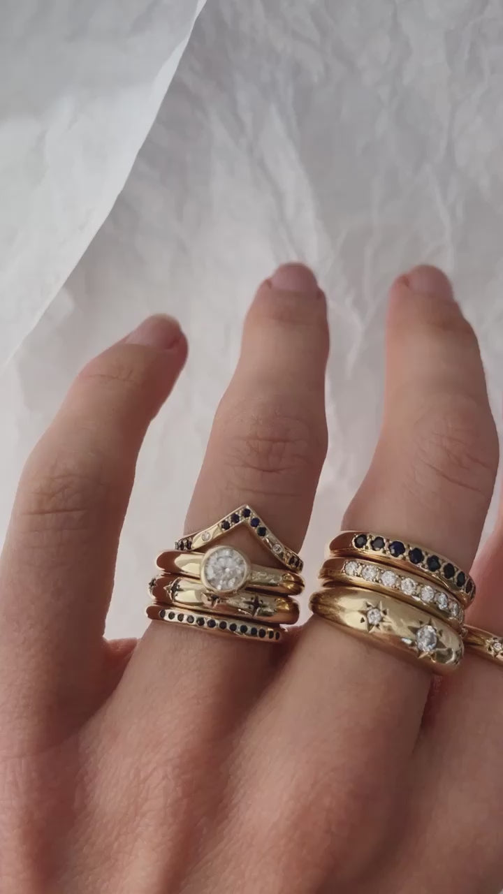 Load video: Diamond Crest ring