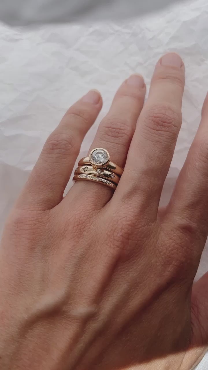 Load video: 1ct Diamond Solitaire